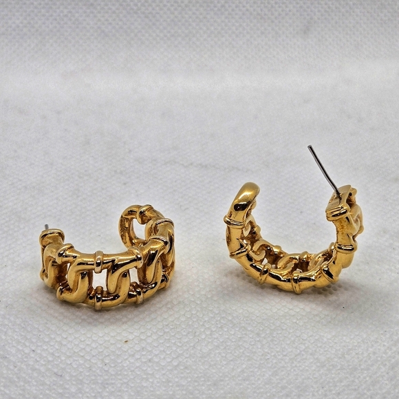 Gold Chain Link Hoop Earrings - Picture 9 of 14